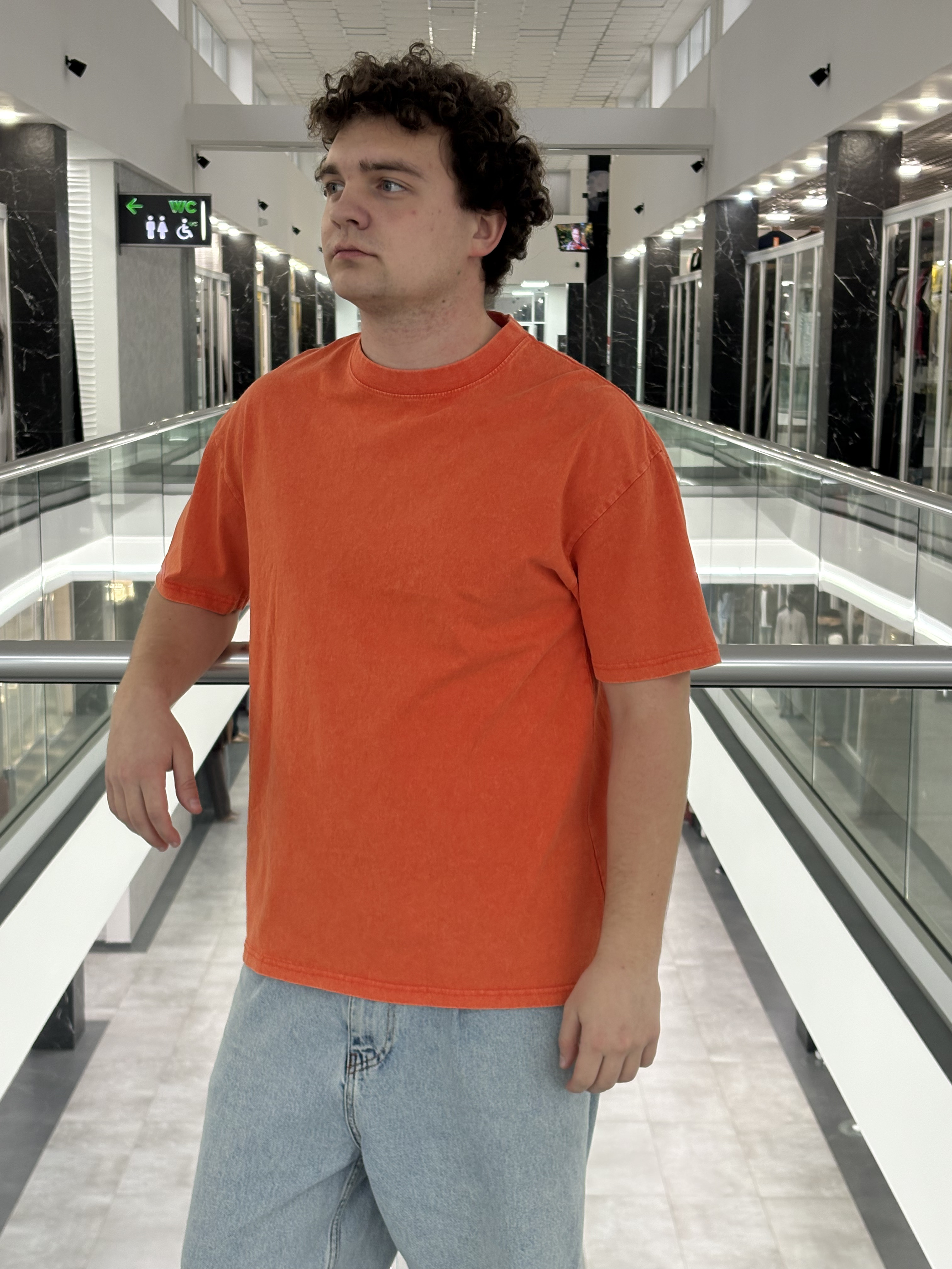 Оранжевая футболка streetwear Тирасполь